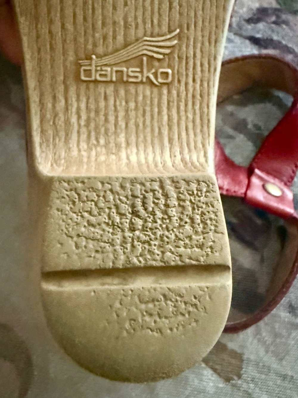 Dansko Red Leather Mary Jane Slingback Clogs with Scalloped Cutouts💕 - Picture 14 of 16